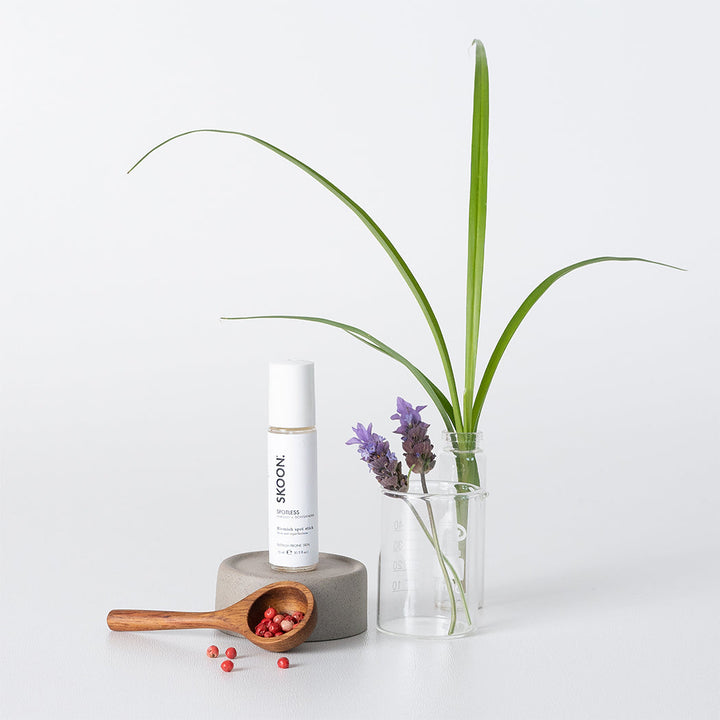 SKOON. Spotless Spot Stick Acne Treatment Botanical 10ml