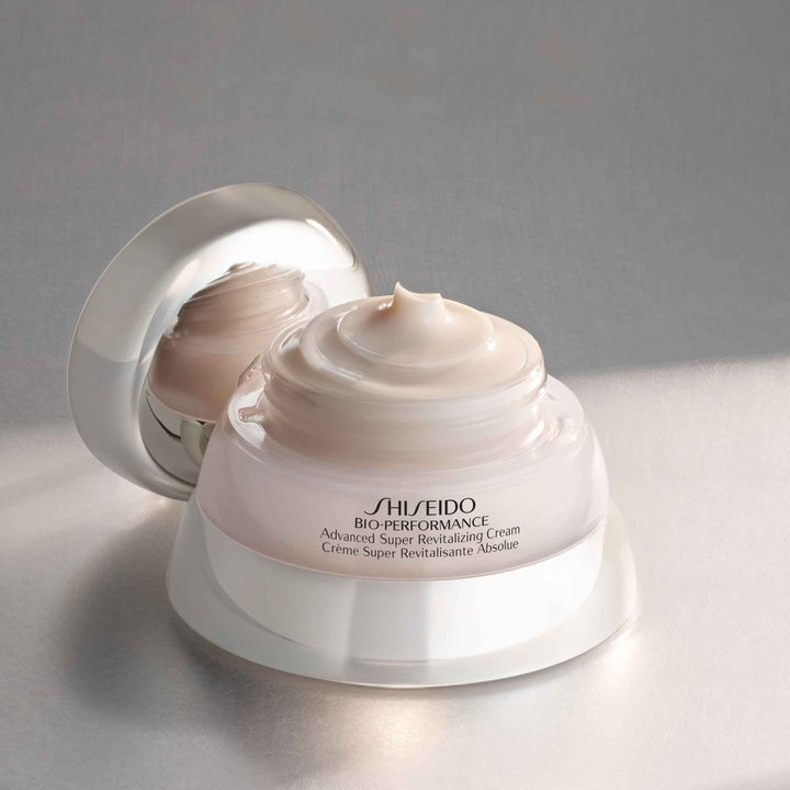 Shiseido Bio-Performance Advanced Super Revitalizing Anti-Aging Face Cream