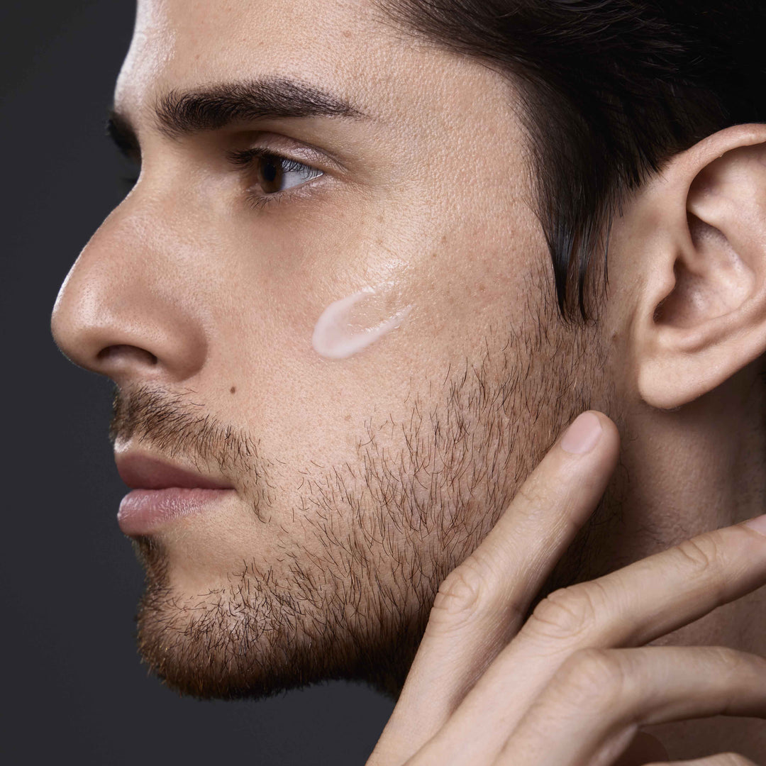 Shiseido Men Total Revitalizer Light Fluid Anti-Aging Moisturizer 70ml