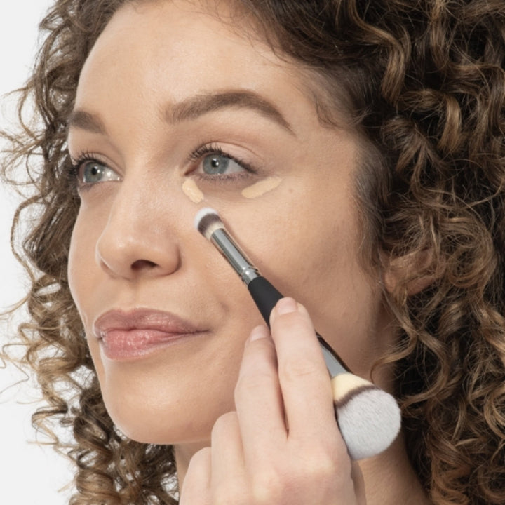 IT Cosmetics Complexion Perfection No.7 Dual-Ended Makeup Brush