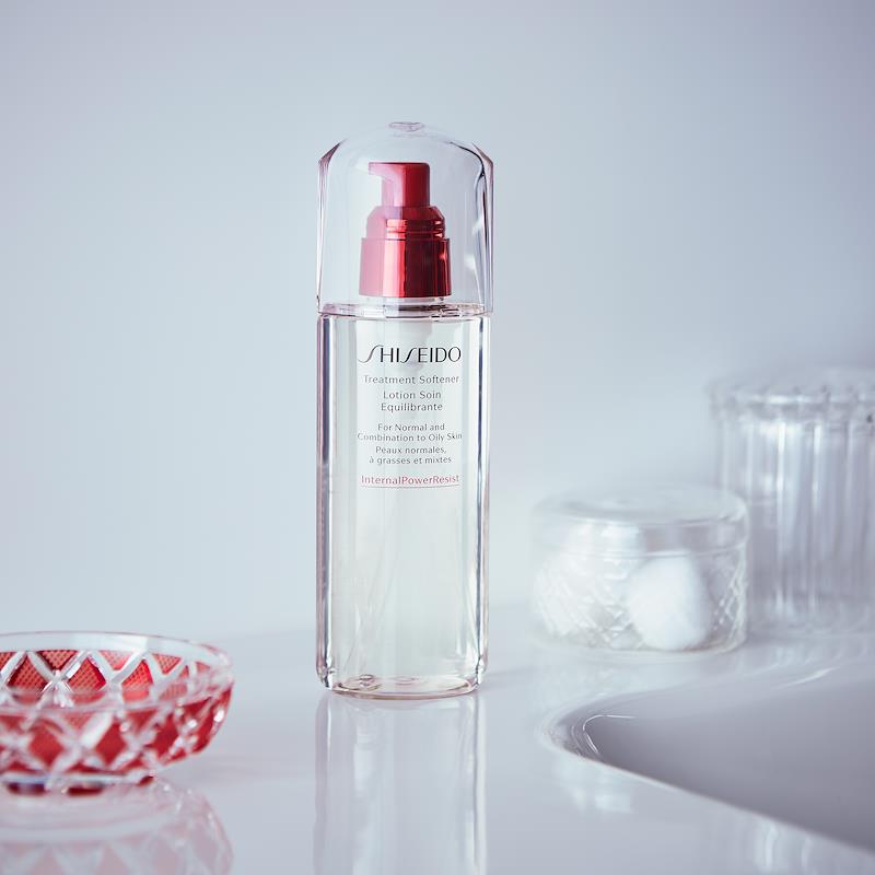 Shiseido Treatment Softener Facial Essence Deep Hydrating 150ml